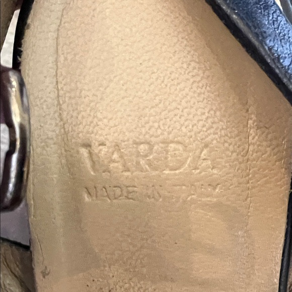 Varda made in Italy Elegant Black Wedge Sandals - Picture 2 of 8